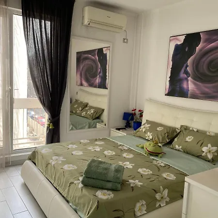 Blue Light Ultracentral * Craiova