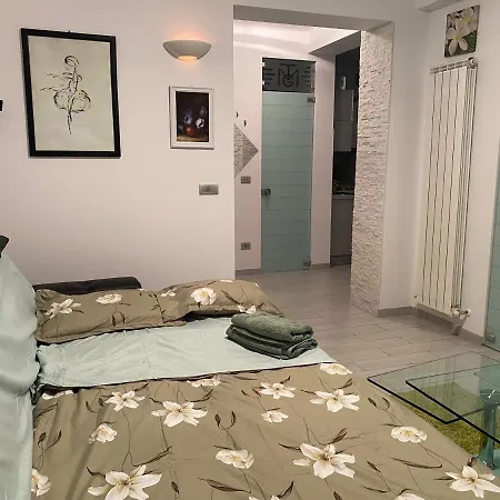 Blue Light Ultracentral Apartment Craiova