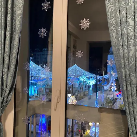 Blue Light Ultracentral Apartment Craiova