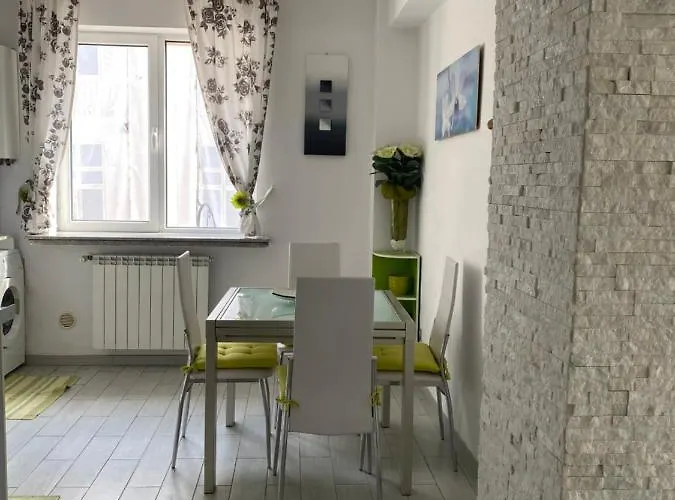 Blue Light Ultracentral Apartament *