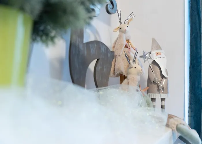 Blue Light Ultracentral *